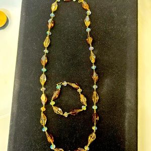 NWOT Vintage necklace & bracelet set